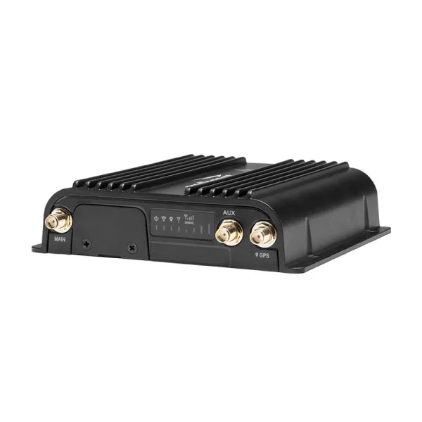 Cradlepoint-IBR900-Router-3